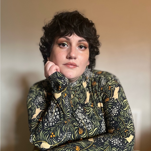 Meet your Posher, Chrisanne - Picture 1 of 1